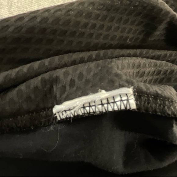 ADIDAS LARGE LOGO WOMEN’S MUSCLE TEE PULLOVER SIZE: LARGE COLOR: BLACK - Picture 8 of 9